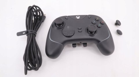 PAD PRZEWODOWY KONTROLER RAZER WOLVERINE V2 XBOX SERIES PC