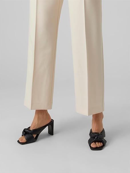 VERO MODA ELEGANCKIE DAMSKIE SPODNIE MATERIAŁOWE NA KANT R. M VERO MODA ELEGANCKIE DAMSKIE SPODNIE MATERIAŁOWE NA KANT R. M