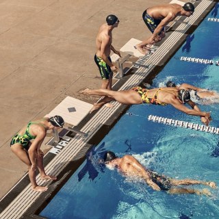 CZEPEK SILIKONOWY PŁYWACKI SPEEDO SOLID SILICONE CZARNY