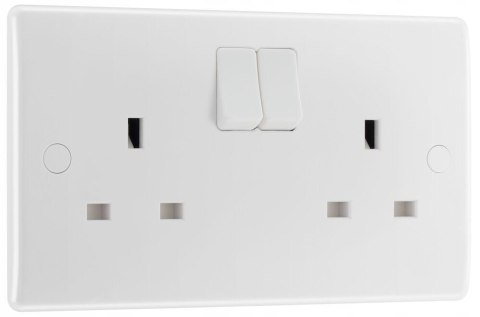 PODWÓJNE GNIAZDO ELEKTRYCZNE Z WŁĄCZNIKIEM BG NEXUS 13A PODWÓJNE GNIAZDO ELEKTRYCZNE Z WŁĄCZNIKIEM BG NEXUS 13A