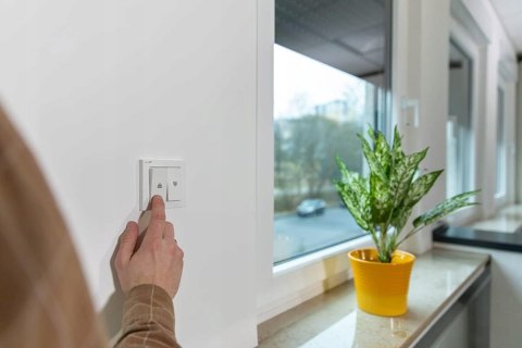 PRZEŁĄCZNIK ROLET PODWÓJNY PRZYCISK 23005 SCHELLENBERG PRZEŁĄCZNIK ROLET PODWÓJNY PRZYCISK 23005 SCHELLENBERG